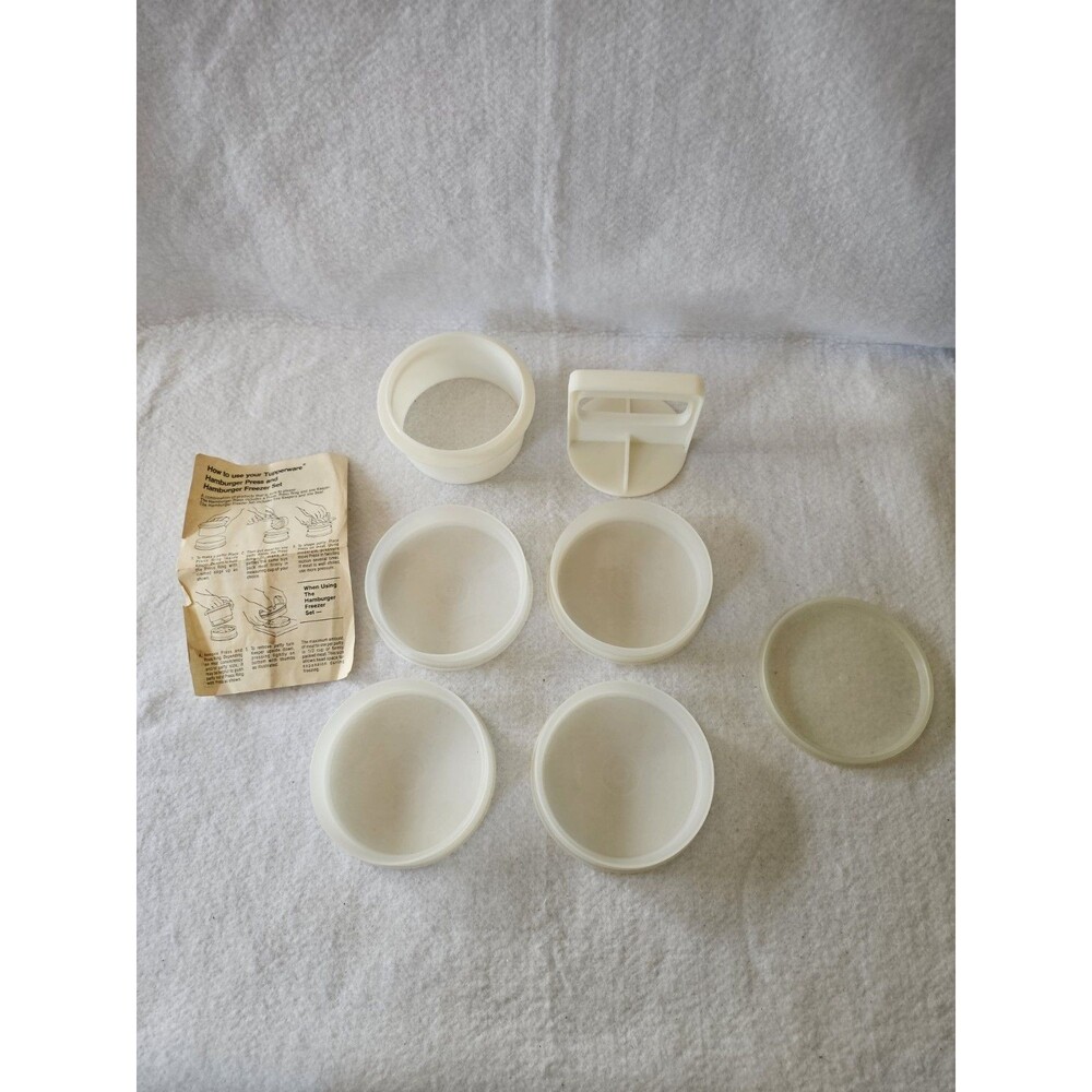 Tupperware Hamburger Press ¼ lb & 5 Freezer Keepers with Lid